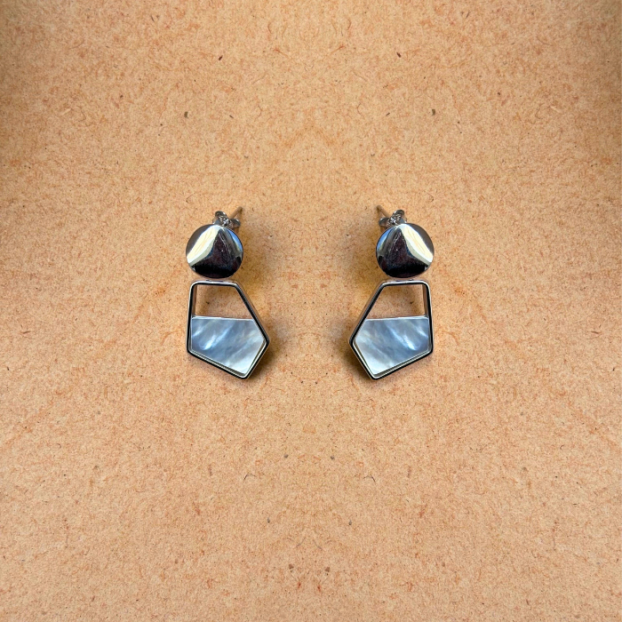 Pamposh Mother of Pearl Earrings