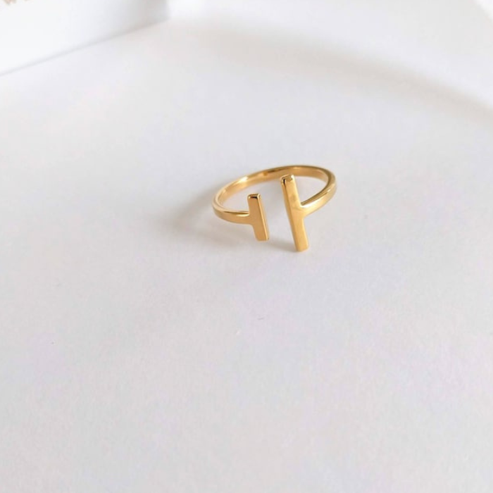 T- Bar Ring